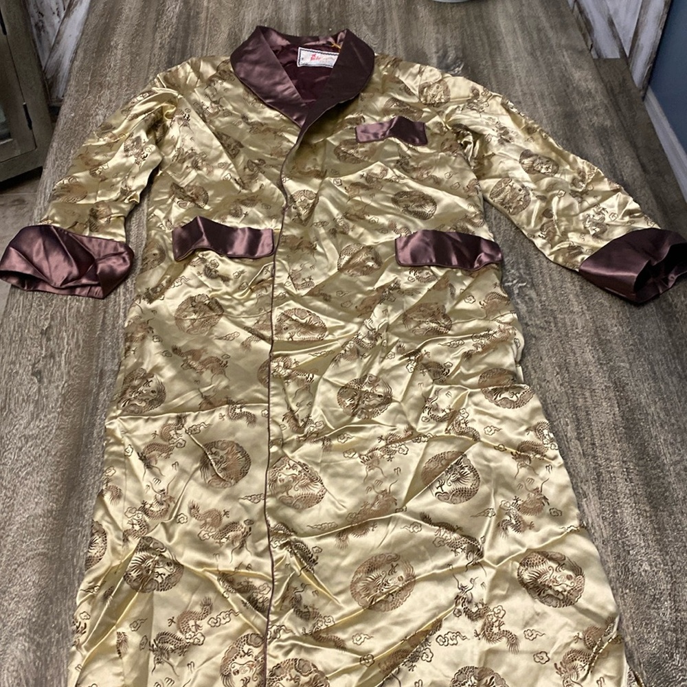 Vintage Solz Squirrell Satin Smokers Robe size 44 made in hangzhou China
